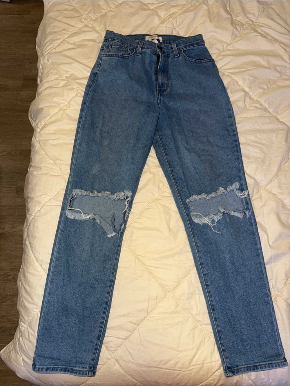 Vibrant Straight-Leg Distressed Blue Jeans